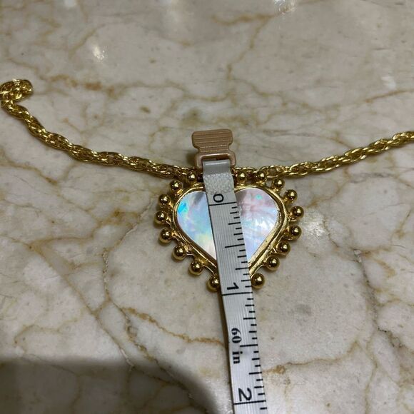 Susan Shaw mother of pearl heart necklace - Picture 6 of 6